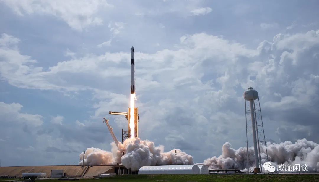 SpaceX龙飞船发射成功后我们有了新口号：0.25BTC买太空入场券