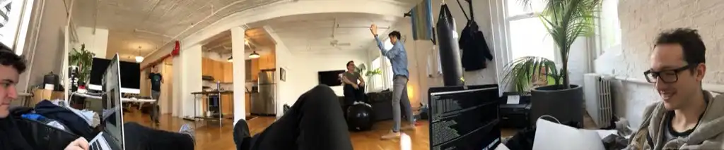 Uniswap 早期支持者和创始人 Hayden 因钱「开撕」，到底谁在说谎？